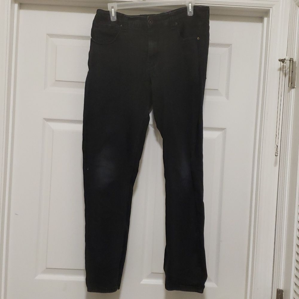 - Ultimate  slim black  pants